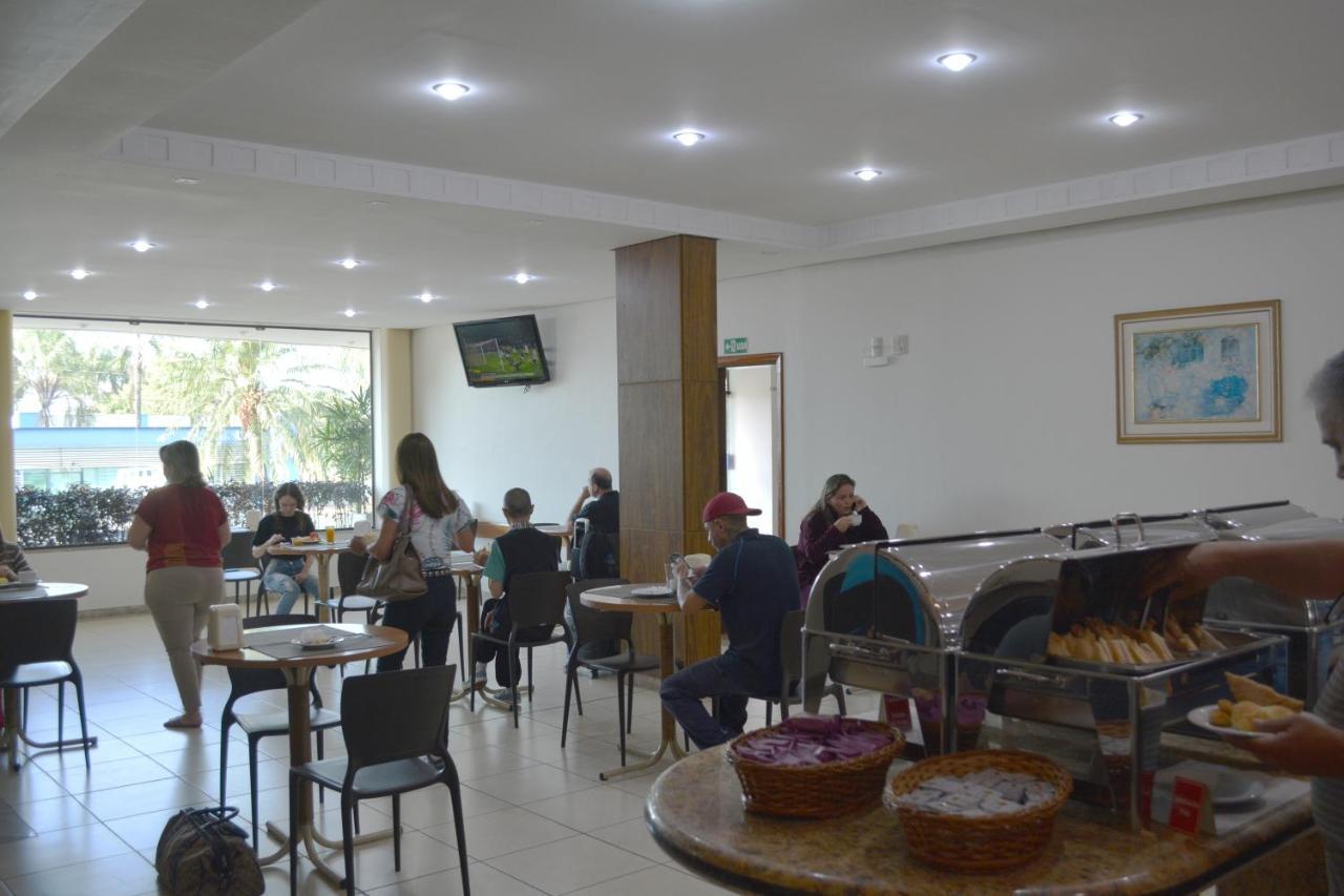 Uberlândia Sara Palace Hotel מראה חיצוני תמונה
